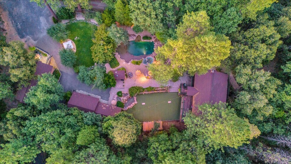 More Photos Of 22732 Middle Camp rd, Sonora Hotel For Sale