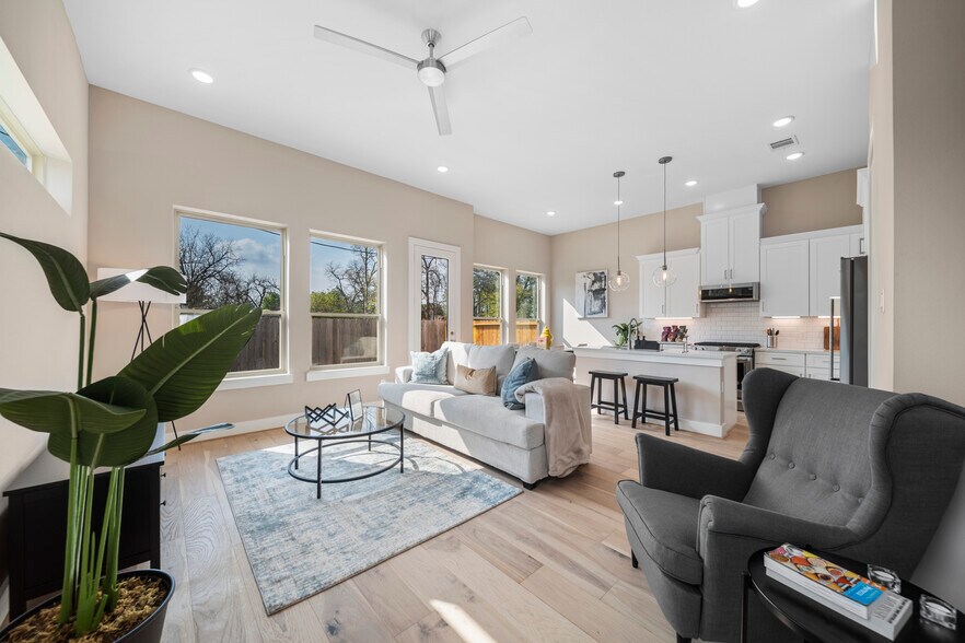 More Photos Of 2632 Paul Quinn St, Houston Apartments For Sale