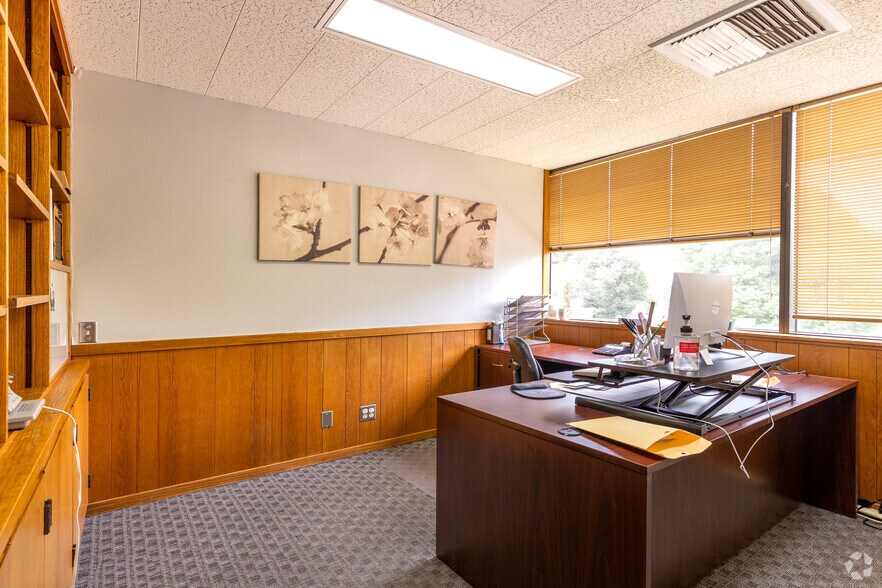 More Photos Of 4000 Physicians Blvd, Bakersfield Medical For Sale