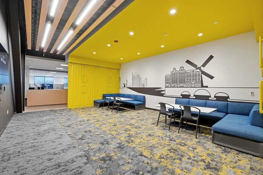 More Photos Of 4909 W Magnolia St, Rogers Office For Lease