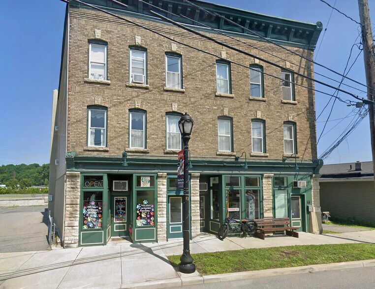 Primary Photo Of 51 Bridge St, Amsterdam Storefront Retail Residential For Lease