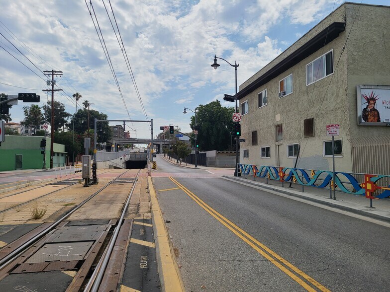 More Photos Of 1526 E 1st St, Los Angeles Coworking Space