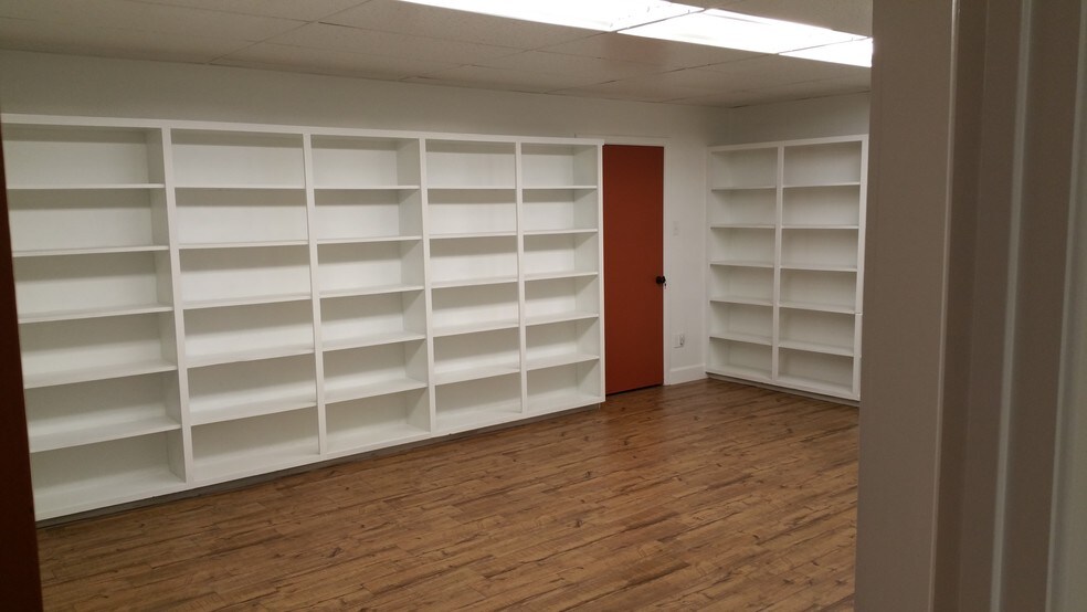 More Photos Of 309 Hickory St, Abilene Office For Lease