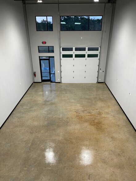 More Photos Of 1652 FM 407 E, Argyle Showroom For Lease