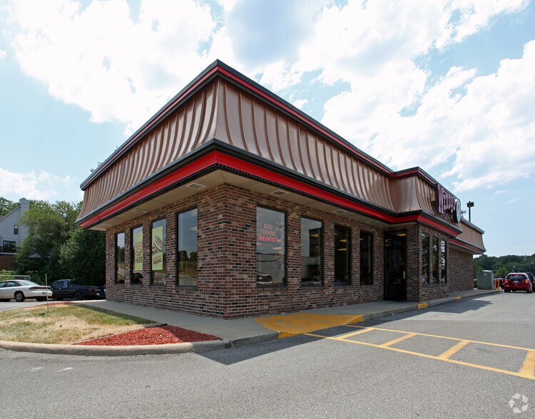 More Photos Of 5900 Roeland Dr, Mission Fast Food For Lease