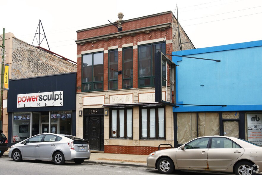 More Photos Of 3115 N Lincoln Ave, Chicago Restaurant For Sale