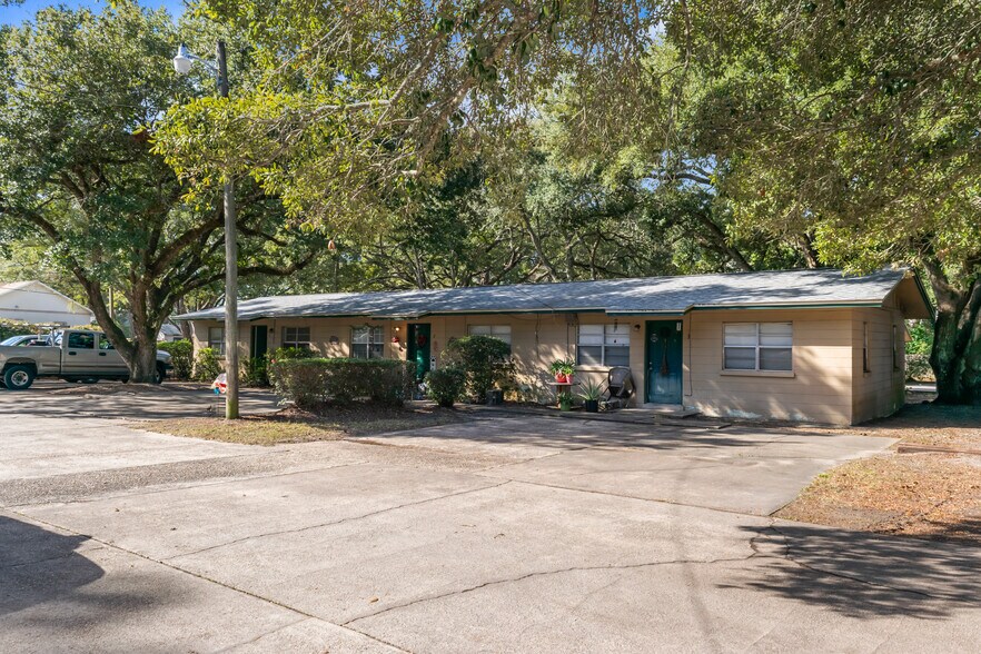 More Photos Of 206-210 Dates Ave, Fort Walton Beach Apartments For Sale