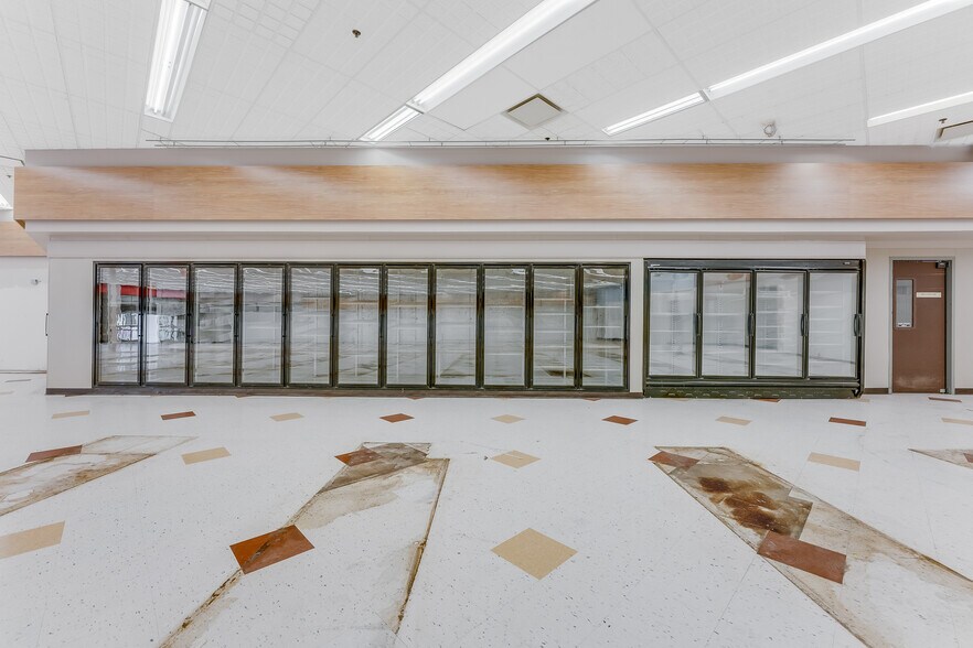 More Photos Of 19254 Seneca Trl, Marlinton Drugstore For Sale