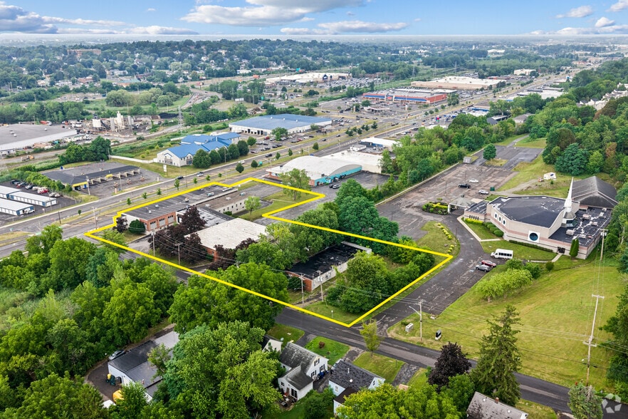 More Photos Of 2204-2230 Erie Blvd, Syracuse Manufacturing For Sale
