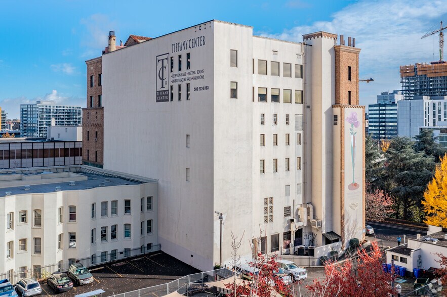 More Photos Of 1402-1414 SW Morrison St, Portland Office For Lease