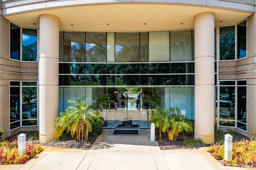 More Photos Of 100 Colonial Center Pky, Lake Mary Office For Lease