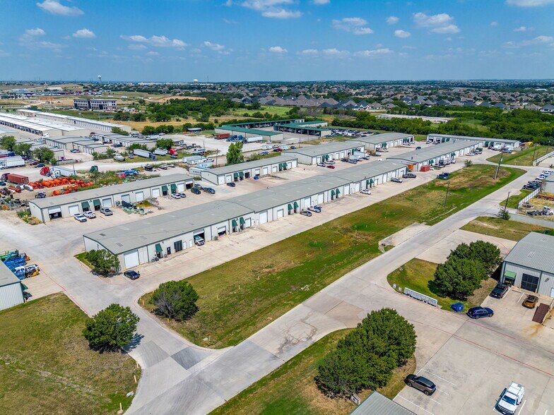 More Photos Of 1150 Blue Mound Rd W, Haslet Warehouse For Lease