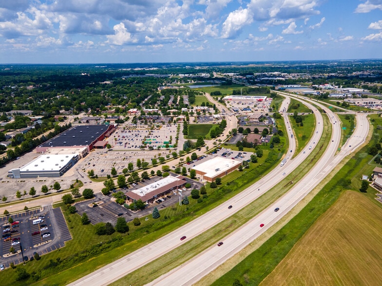 More Photos Of 2400 S Kensington Dr, Appleton Storefront Retail Office For Sale