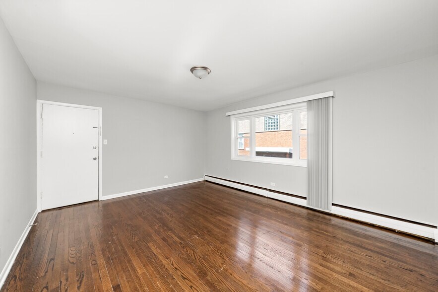 More Photos Of 3625 147th St, Midlothian Apartments For Sale