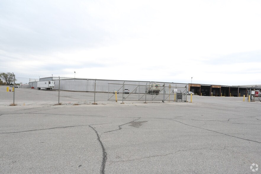Primary Photo Of 1601 Fairfax Tfwy, Kansas City Refrigeration Cold Storage For Lease