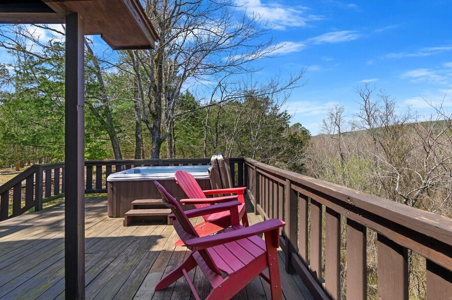 More Photos Of 68438 Eagle Creek Dr, Smithville Hotel For Sale