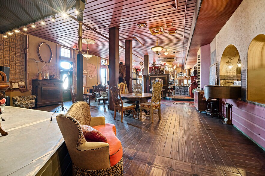 More Photos Of 103 S 6th St, Brownfield Restaurant For Sale