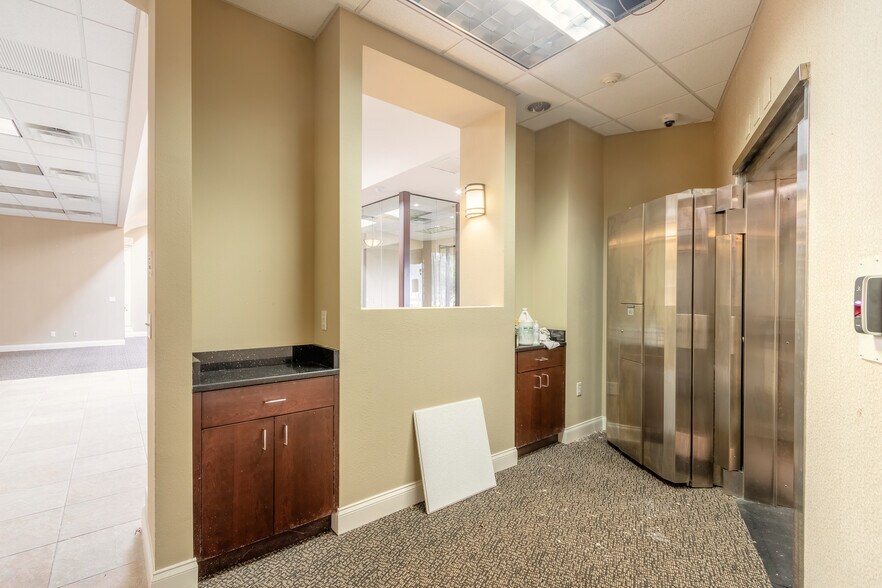 More Photos Of 3741 Nova Rd, Port Orange Office For Lease