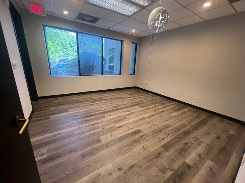 More Photos Of 2255 Cumberland Pky SE, Atlanta Coworking Space