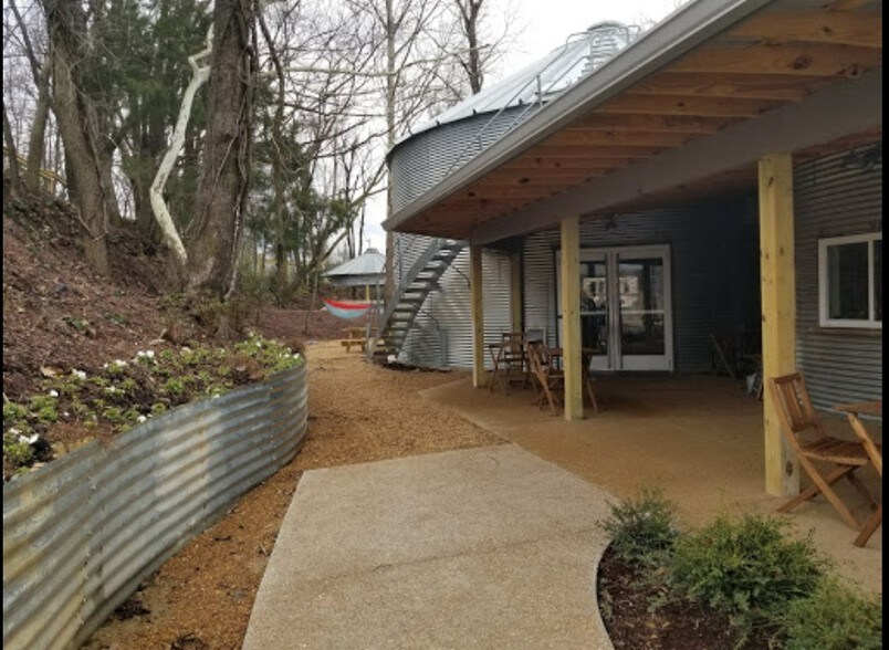 More Photos Of 141 E Carolina Ave, Memphis Restaurant For Sale