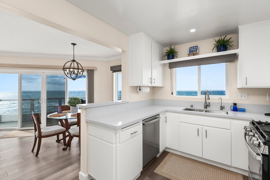 More Photos Of 1476-80 Pescadero Dr, San Diego Apartments For Sale