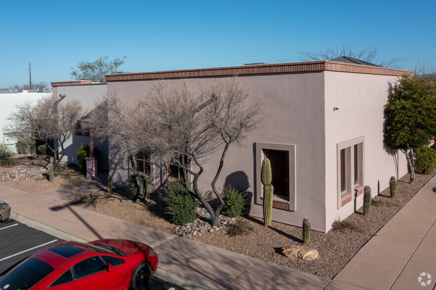 More Photos Of 7544 N La Cholla Blvd, Tucson Office For Sale