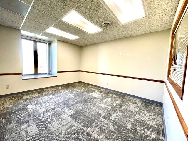 More Photos Of 750 Almar Pky, Bourbonnais Medical For Sale