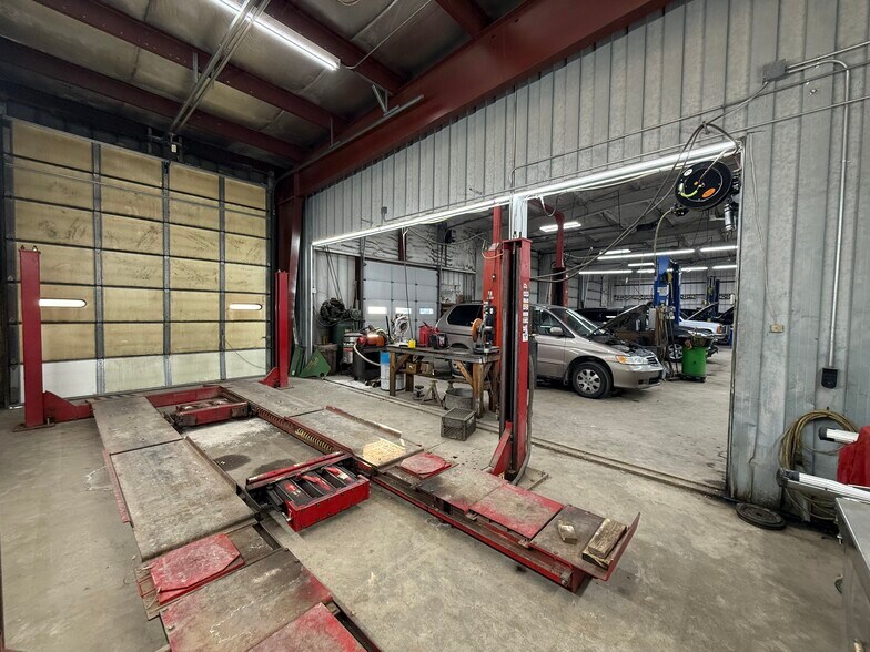 More Photos Of 41 5th Ave S, Kindred Specialty For Lease