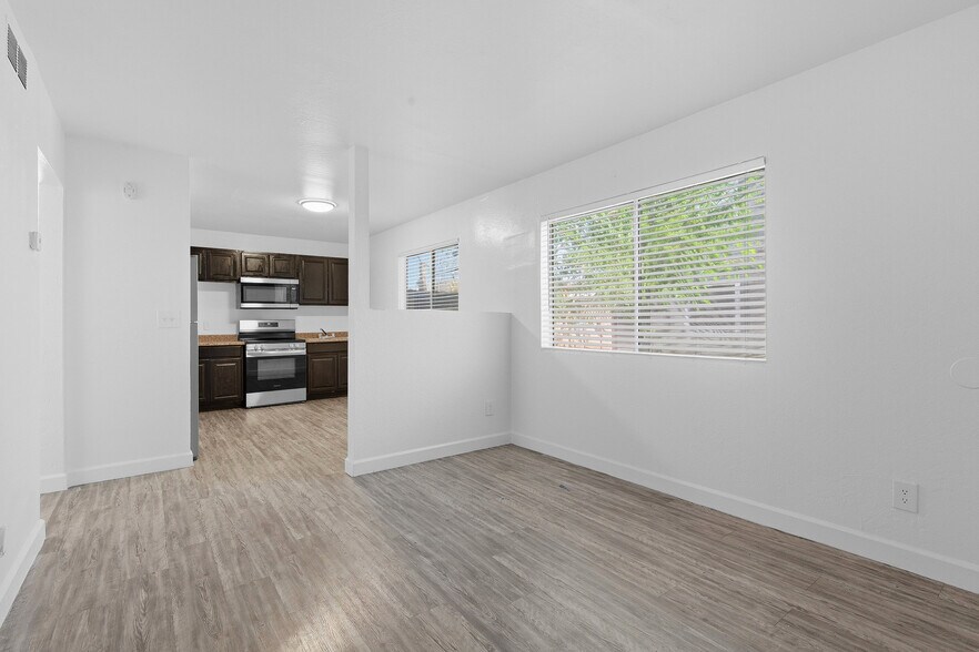 More Photos Of 1018 N 22nd Pl, Phoenix Multifamily For Sale