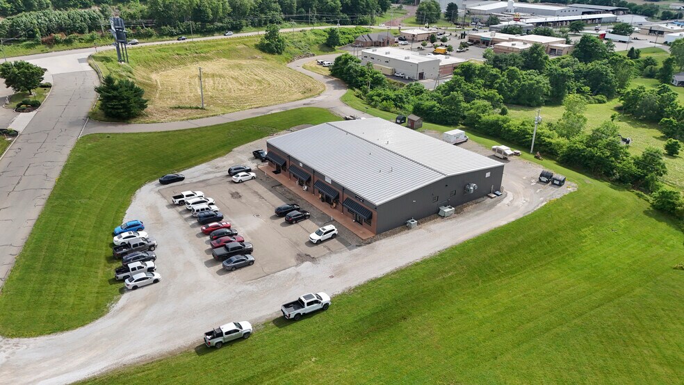 More Photos Of 540 Belden Pky NE, Sugarcreek Storefront For Sale
