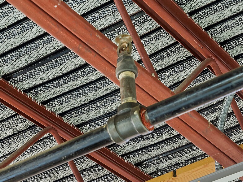 More Photos Of 1816 Washington St, Two Rivers General Retail For Sale