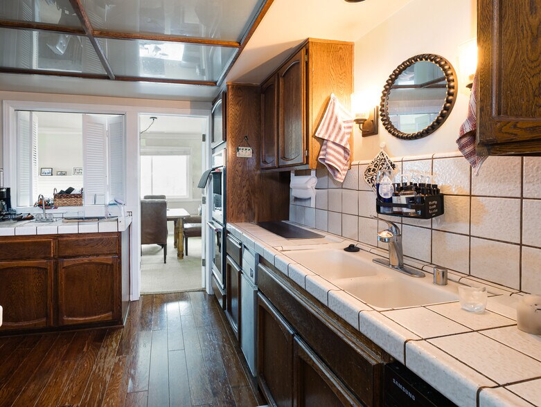 More Photos Of 426 E Imperial Ave, El Segundo Apartments For Sale