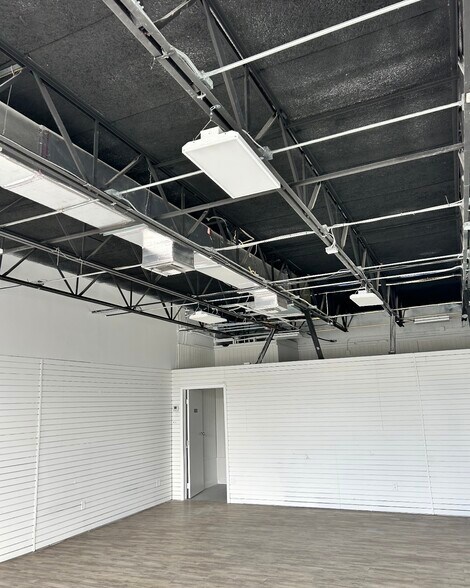 More Photos Of 6890 N Powerline Rd, Pompano Beach Unknown For Lease