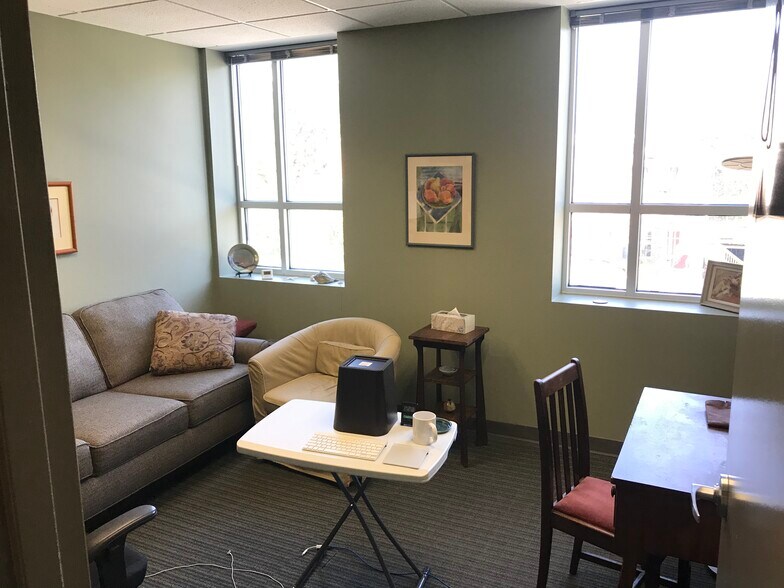 More Photos Of 804 Pershing Dr, Silver Spring Medical For Sale