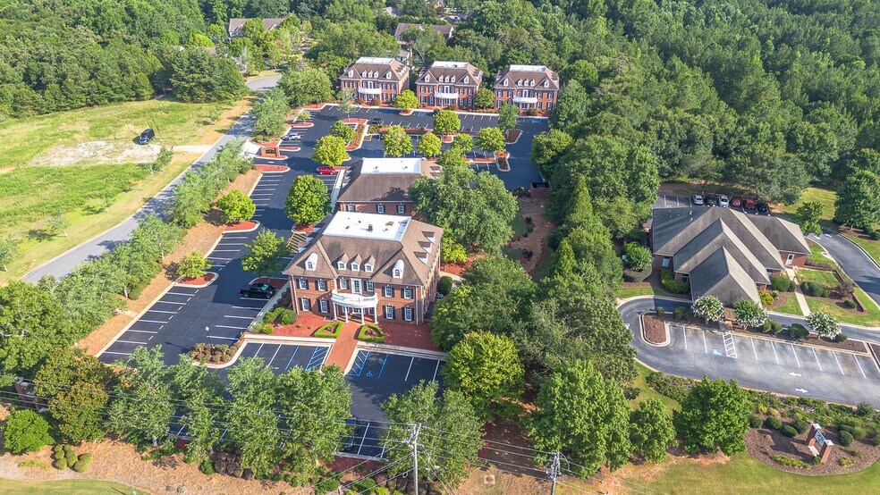 More Photos Of 1040 Founders Blvd, Athens Unknown For Lease