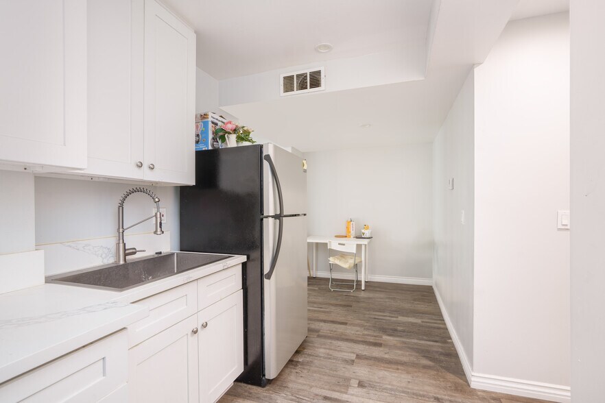 More Photos Of 406 S St Andrews Pl, Los Angeles Apartments For Sale