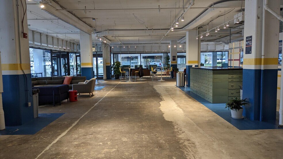 More Photos Of 2600 Virginia Ave NW, Washington Office For Lease