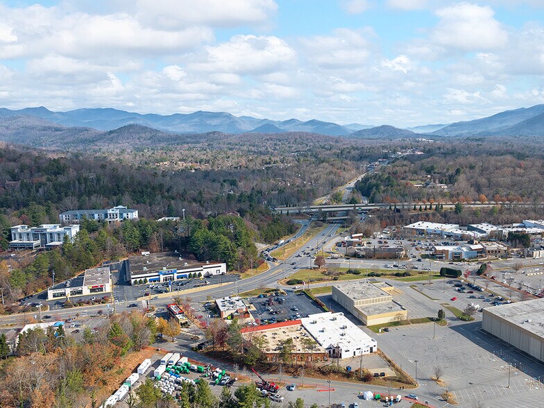 More Photos Of 265-273 Tunnel Rd, Asheville Freestanding For Sale