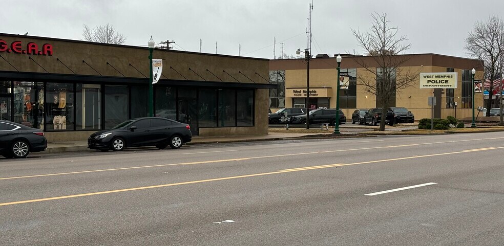 More Photos Of 606 E Broadway St, West Memphis Freestanding For Lease