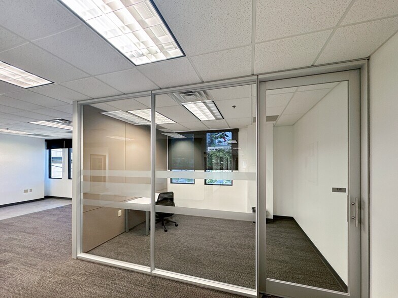 More Photos Of 1 Music Cir N, Nashville Coworking Space