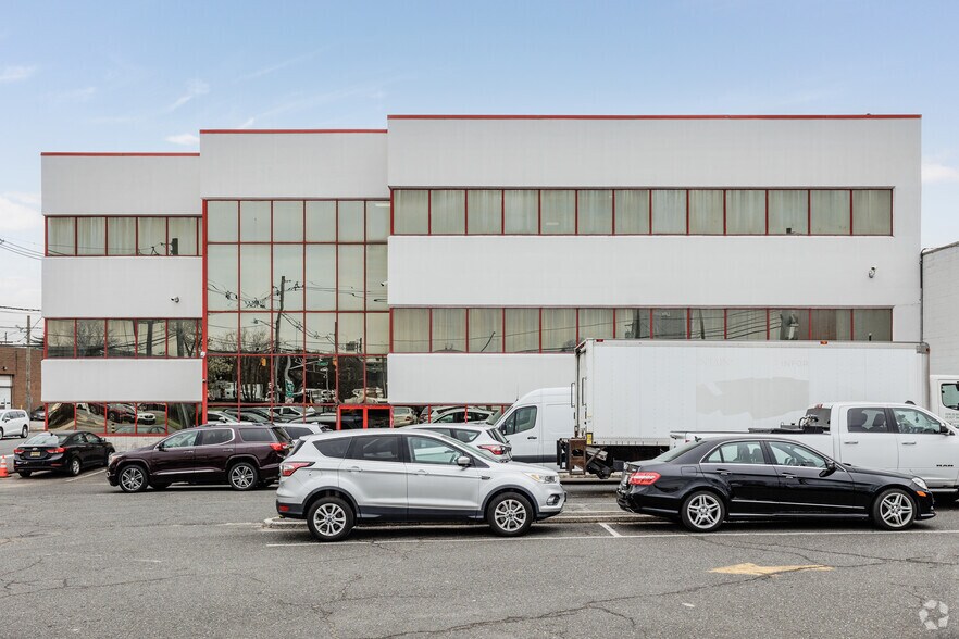 More Photos Of 325 S River St, Hackensack Office For Sale