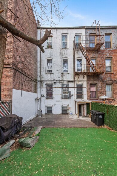 More Photos Of 81-38 Baxter Ave, Flushing Storefront Retail Residential For Sale