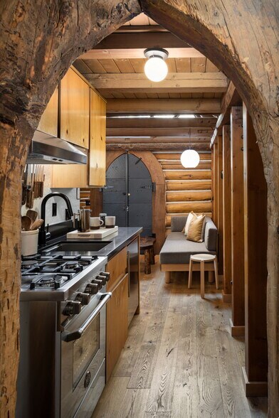 More Photos Of 14255 State Route 88, Hope Valley Hotel For Sale