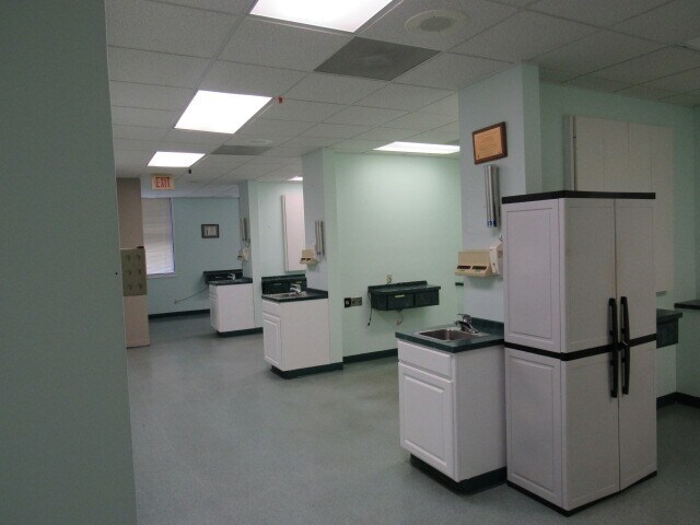 More Photos Of 4001 Confederate Point Rd, Jacksonville Medical For Sale