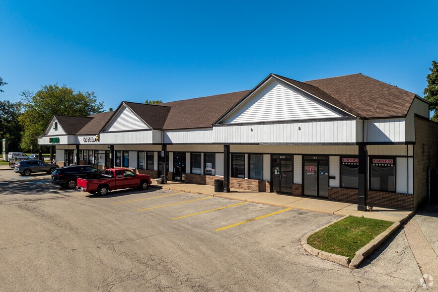 More Photos Of 40-60 W Terra Cotta Ave, Crystal Lake Unknown For Lease