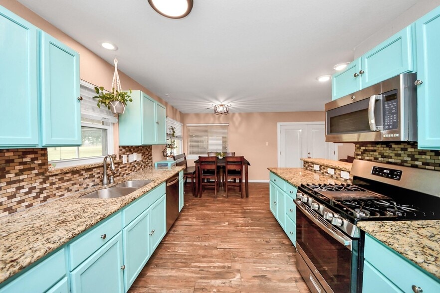 More Photos Of 2534 Garden Rd, Pearland Specialty For Sale