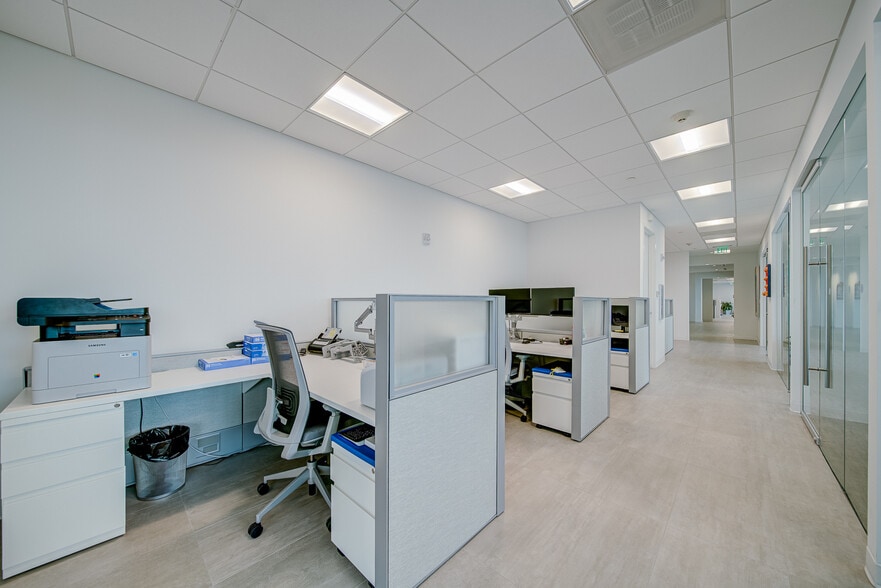 More Photos Of 8950 SW 74th Ct, Miami Medical For Lease