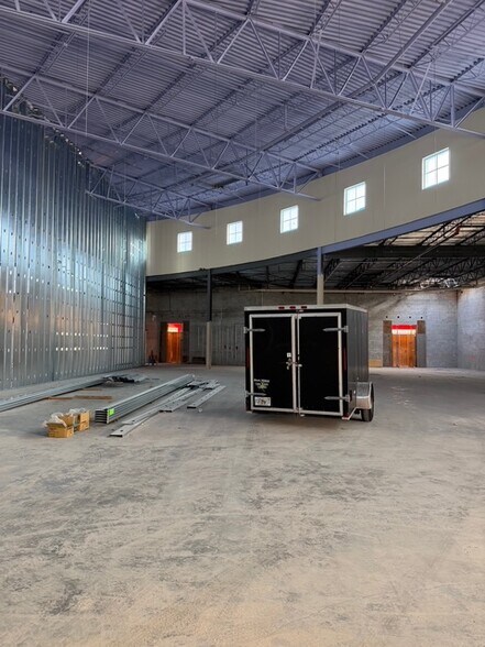 More Photos Of 10175 Tamiami Trl, Punta Gorda General Retail For Lease