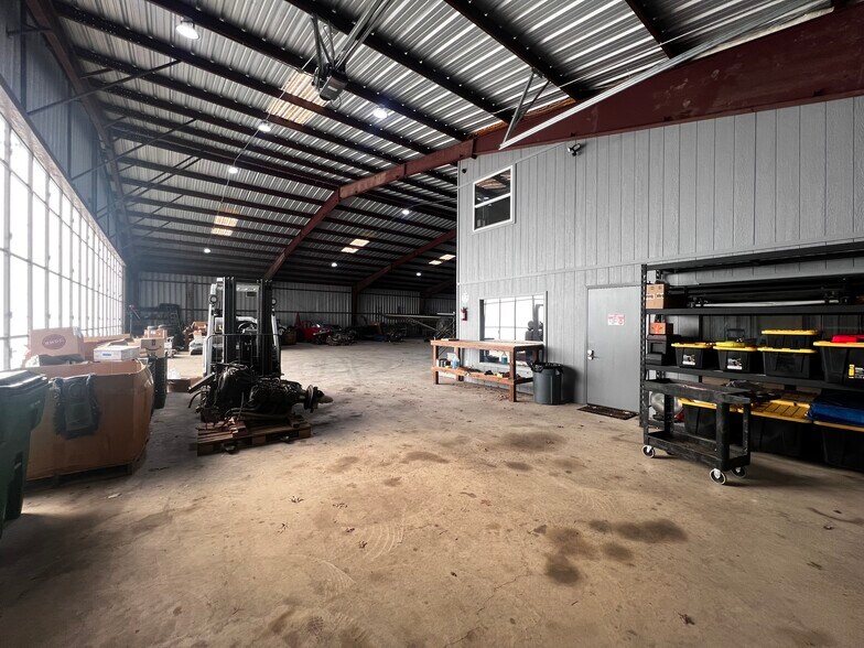 More Photos Of 10195 Doolittle, McKinney Airplane Hangar For Sale