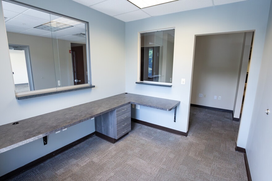 More Photos Of 2537 Route 9, Malta Medical For Sale